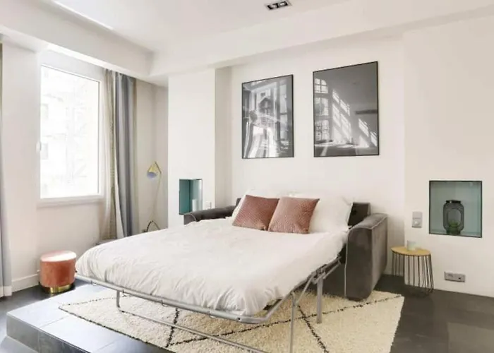 Апартаменты Cosy Pres Du Marais Париж